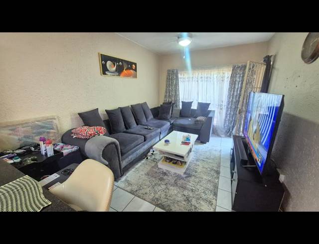 1 BEDROOM PROPERTY TO RENT IN WESTDENE
